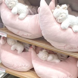 Cute Plush Toys / Mini Teddy Bears.